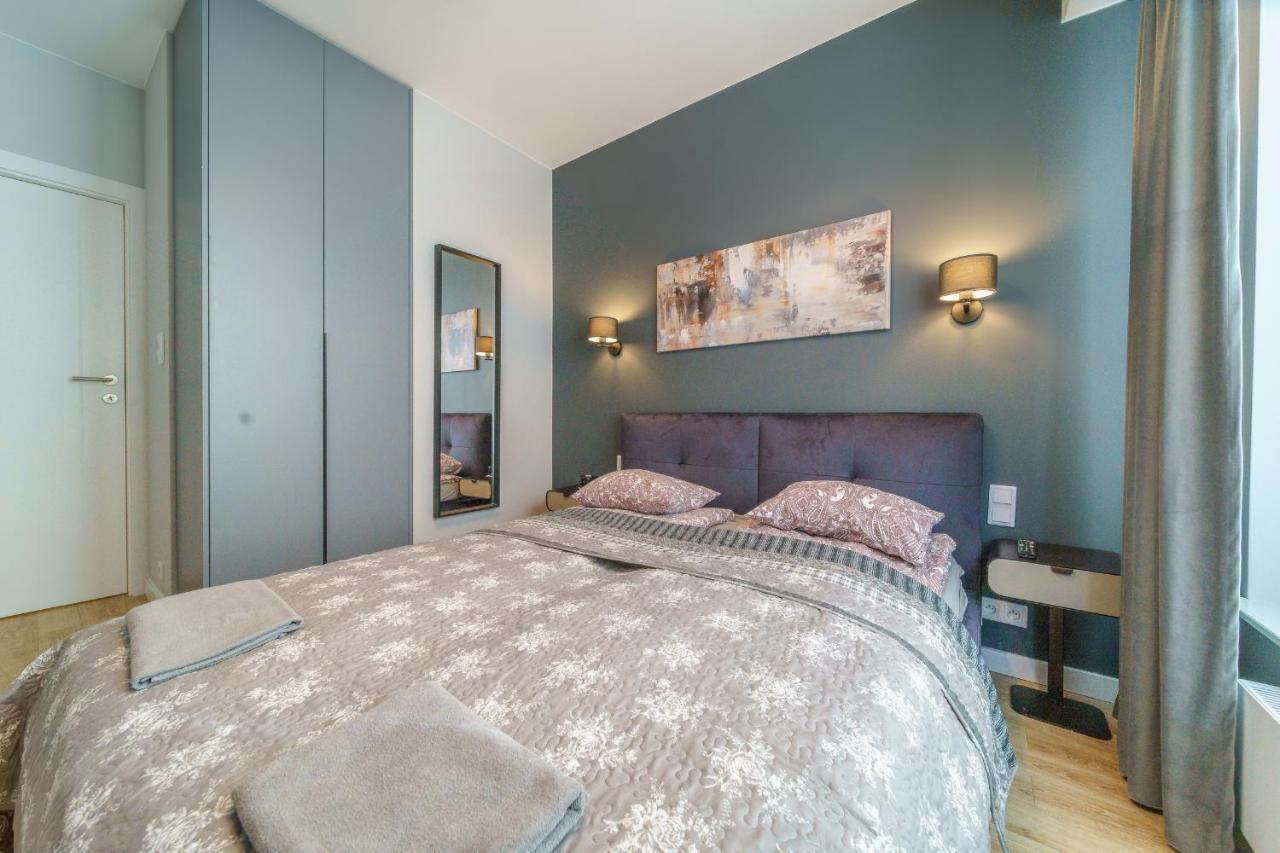Bright And Charming- Golden Apartments- City Center&S18 Βαρσοβία Εξωτερικό φωτογραφία