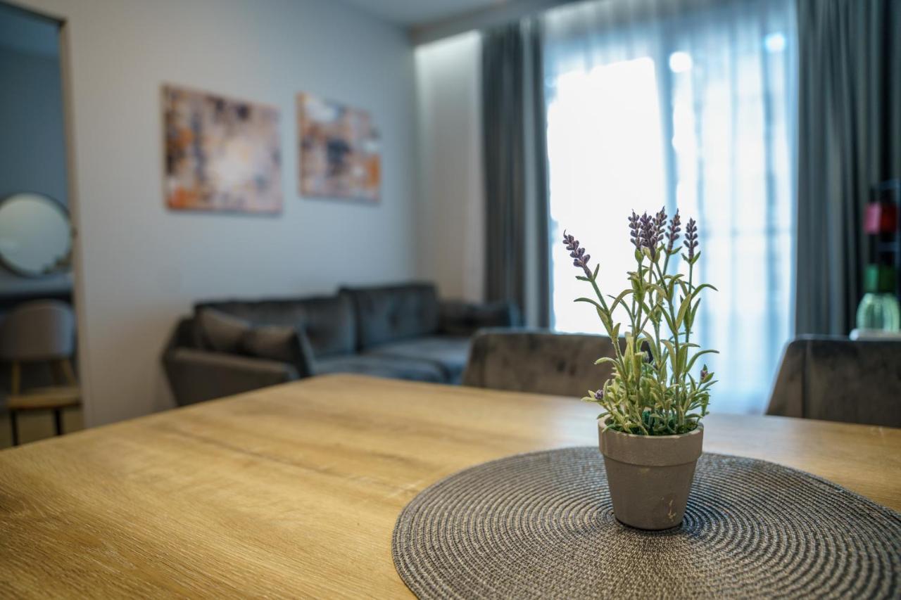 Bright And Charming- Golden Apartments- City Center&S18 Βαρσοβία Εξωτερικό φωτογραφία