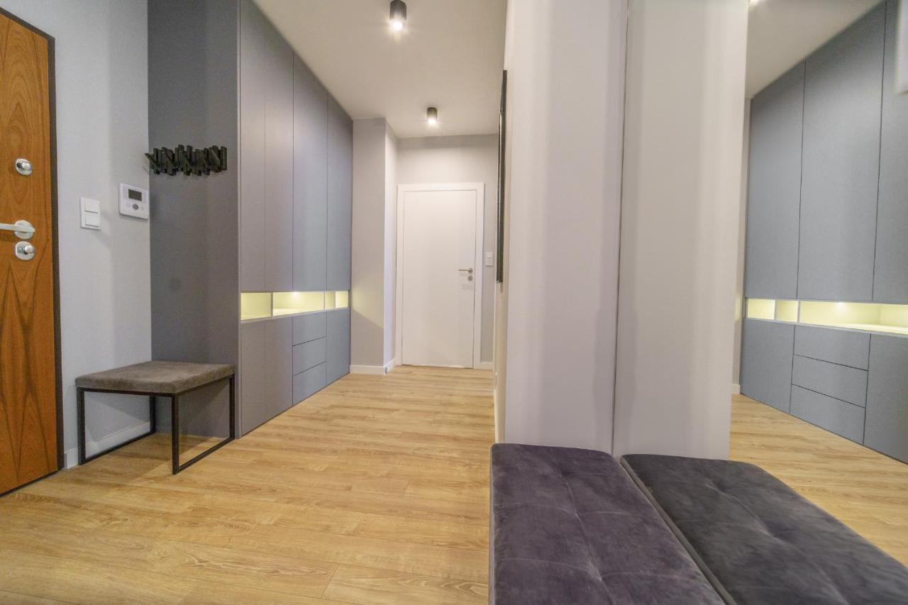 Bright And Charming- Golden Apartments- City Center&S18 Βαρσοβία Εξωτερικό φωτογραφία