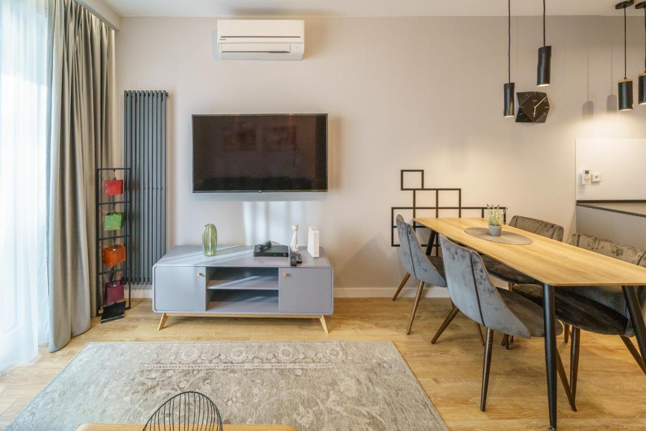Bright And Charming- Golden Apartments- City Center&S18 Βαρσοβία Εξωτερικό φωτογραφία