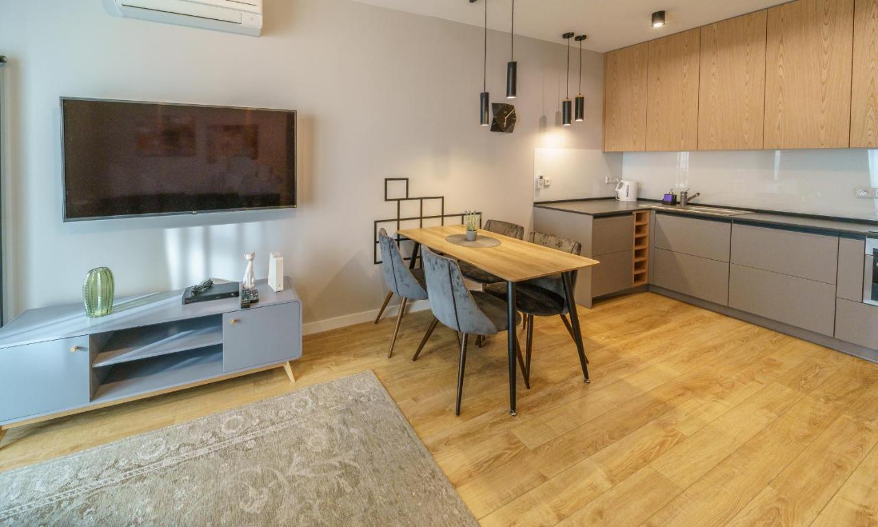 Bright And Charming- Golden Apartments- City Center&S18 Βαρσοβία Εξωτερικό φωτογραφία