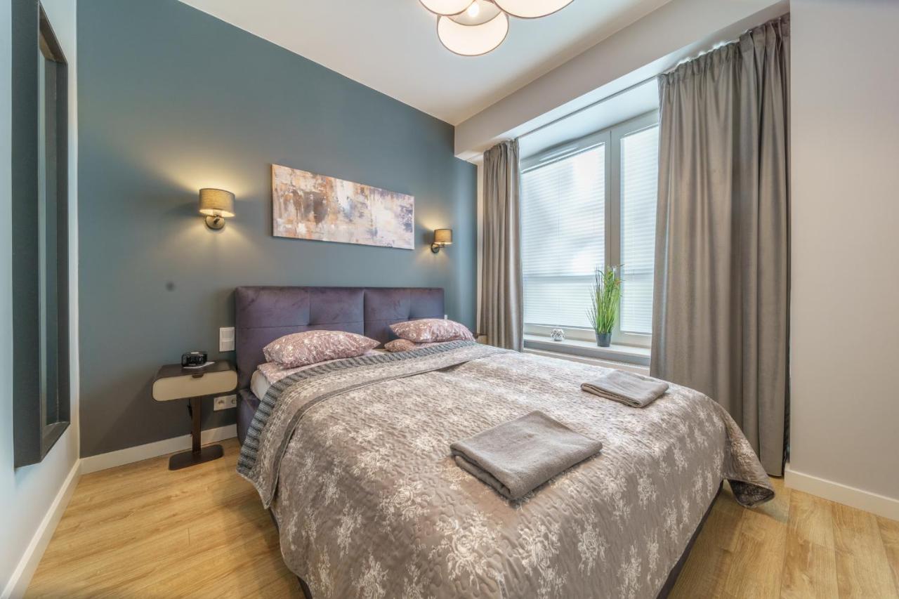 Bright And Charming- Golden Apartments- City Center&S18 Βαρσοβία Εξωτερικό φωτογραφία