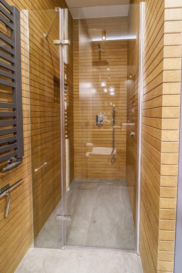 Bright And Charming- Golden Apartments- City Center&S18 Βαρσοβία Εξωτερικό φωτογραφία