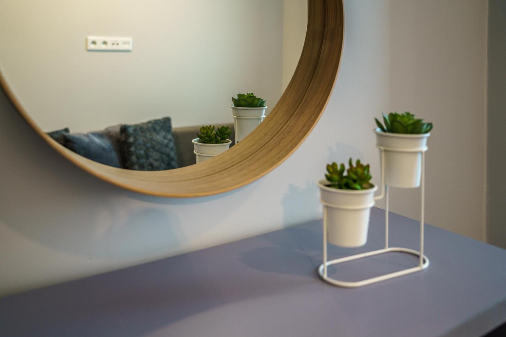 Bright And Charming- Golden Apartments- City Center&S18 Βαρσοβία Εξωτερικό φωτογραφία
