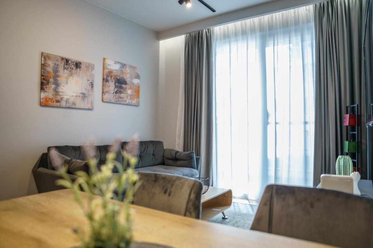 Bright And Charming- Golden Apartments- City Center&S18 Βαρσοβία Εξωτερικό φωτογραφία