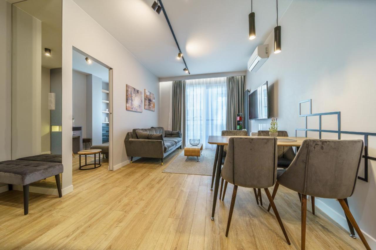 Bright And Charming- Golden Apartments- City Center&S18 Βαρσοβία Εξωτερικό φωτογραφία