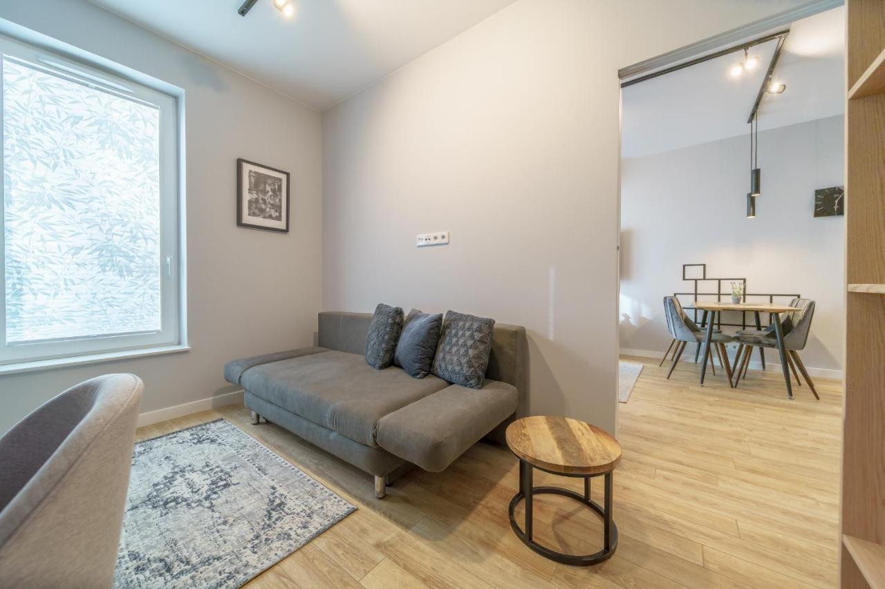 Bright And Charming- Golden Apartments- City Center&S18 Βαρσοβία Εξωτερικό φωτογραφία